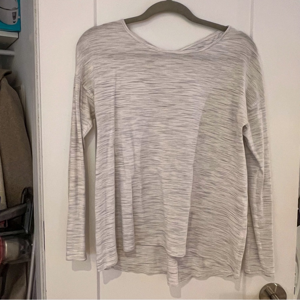 Lululemon light gray top size 2